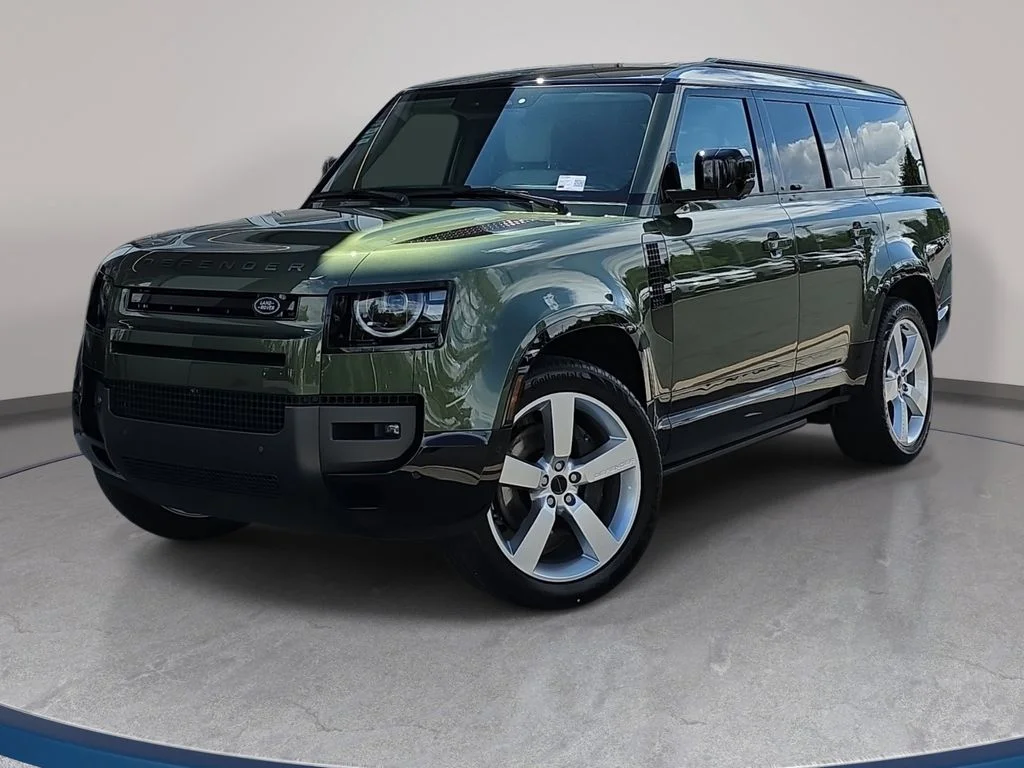 New 2026 Woolstone Green LAND ROVER X-Dynamic SE image 1