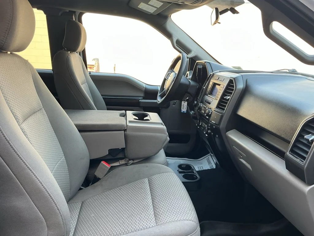 Used 2018 White Ford XLT image 25