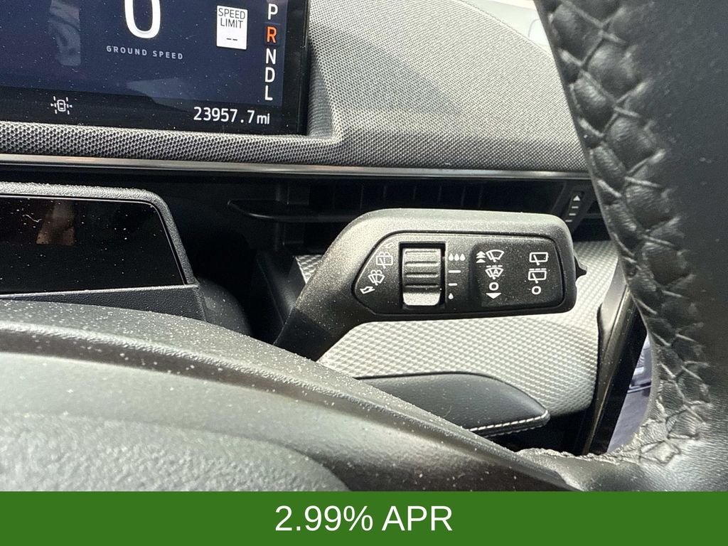 Used 2023 Black Ford Select image 30