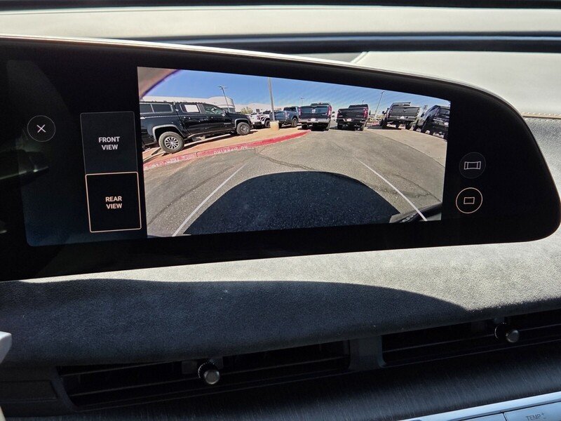 Used 2022  Lucid Grand Touring image 34