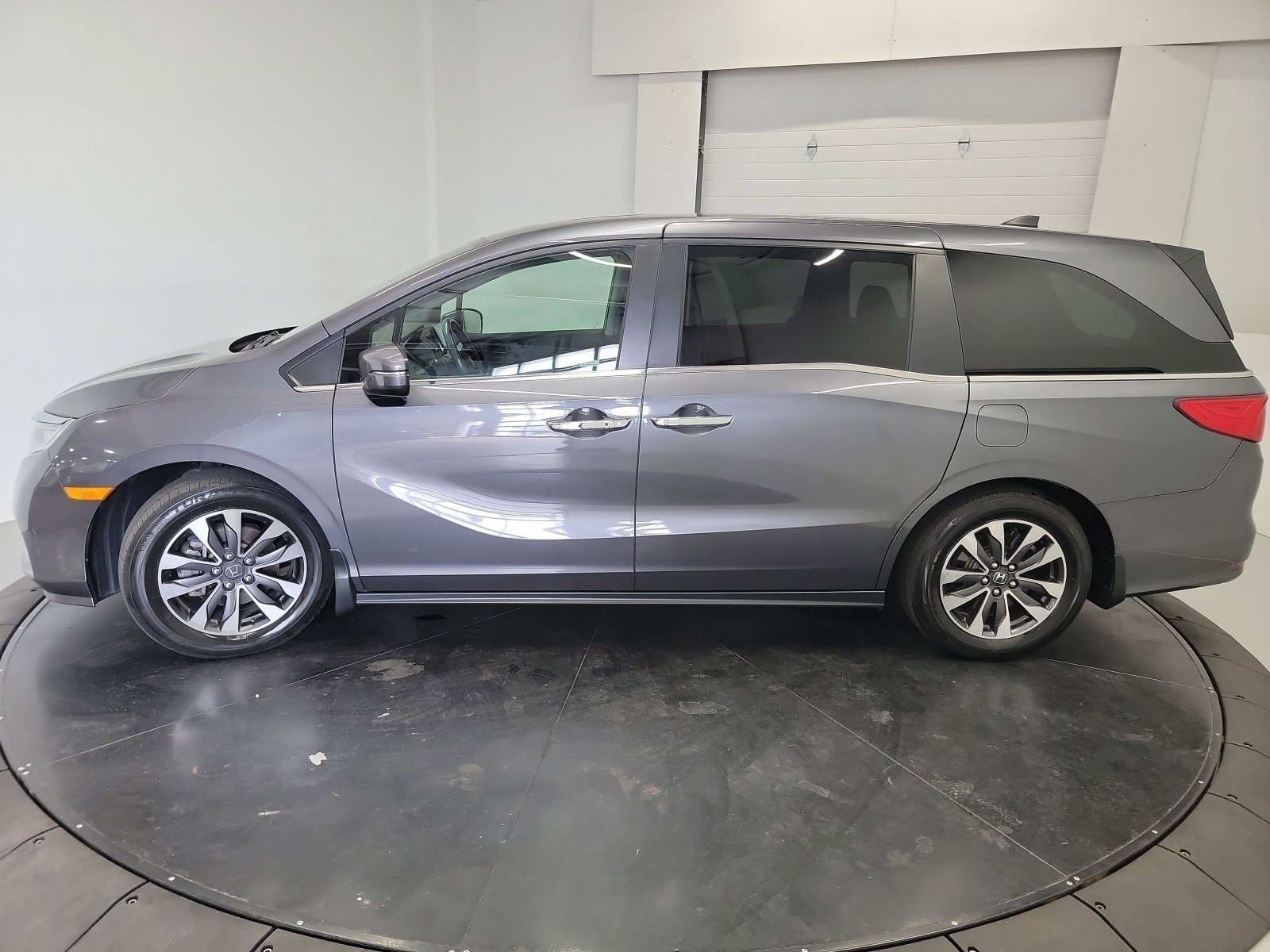 2023 Honda Odyssey EX-L - Photo 37