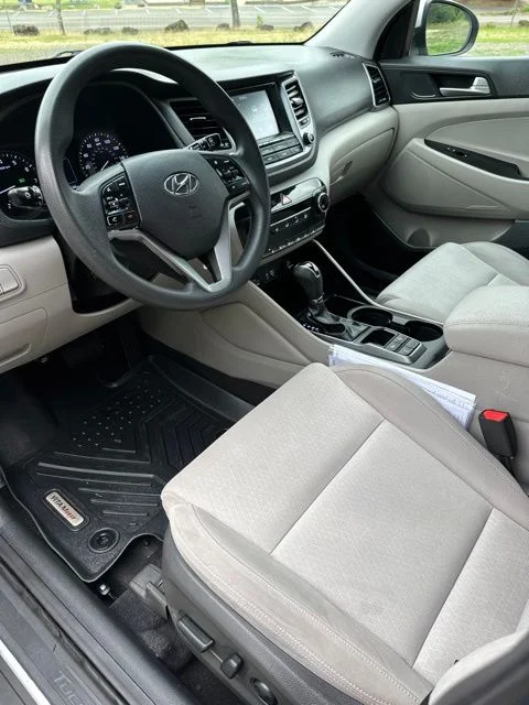 Used 2018 Molten Silver Hyundai SEL image 14
