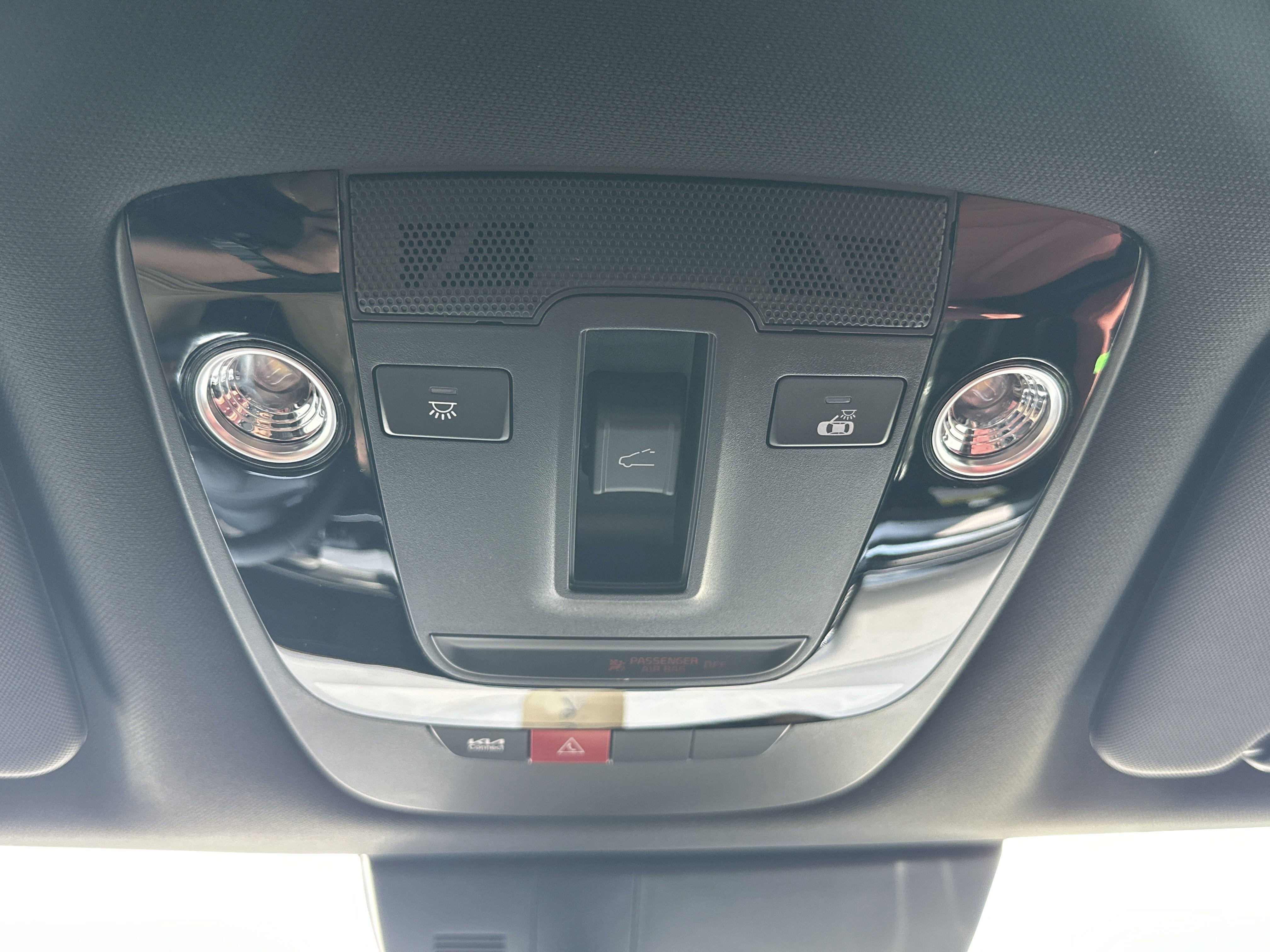 2025 Kia Sportage SX Prestige Hybrid - Photo 25