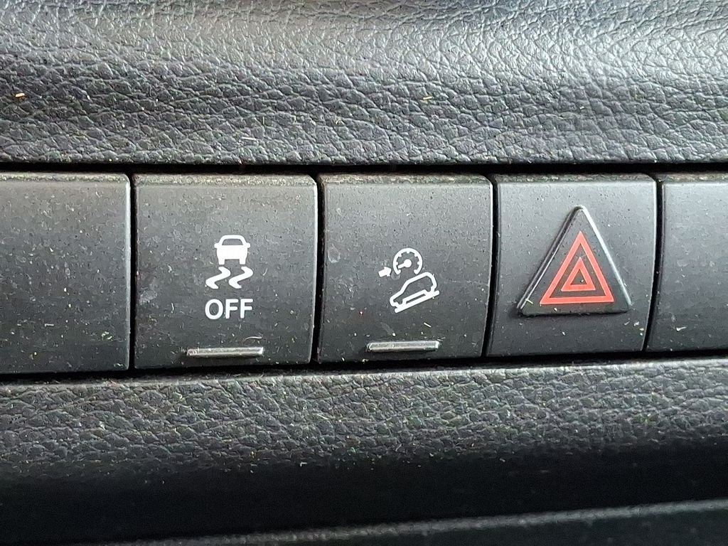 Used 2017 Black Jeep Sport image 22