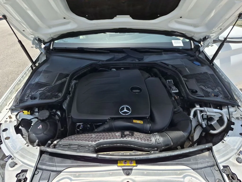 Used 2021  Mercedes-Benz C 300 image 16