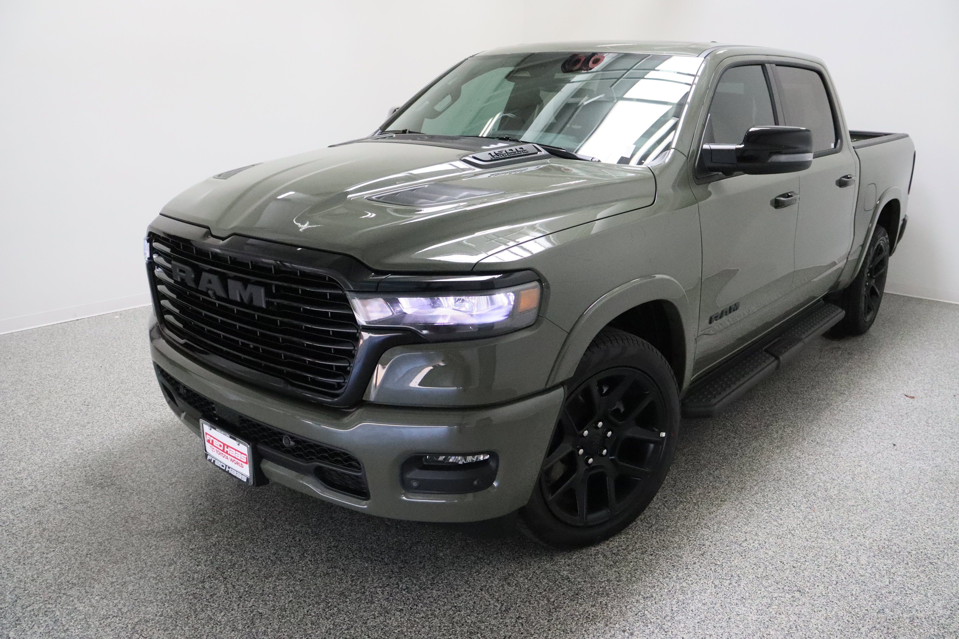 Used 2026 Canyon Lake Ram Laramie 3.0T image 2