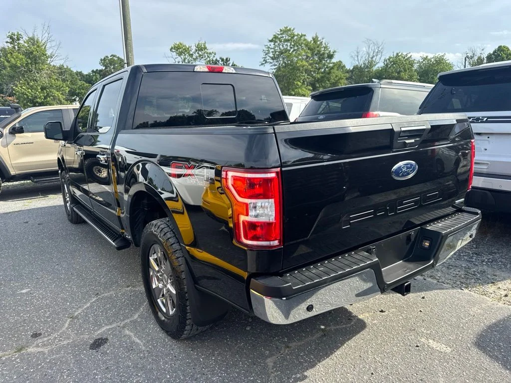 Used 2020 Black Ford XLT image 4