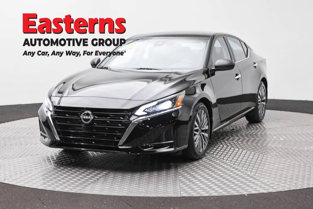 Used 2024 Black Nissan 2.5 SV image 1