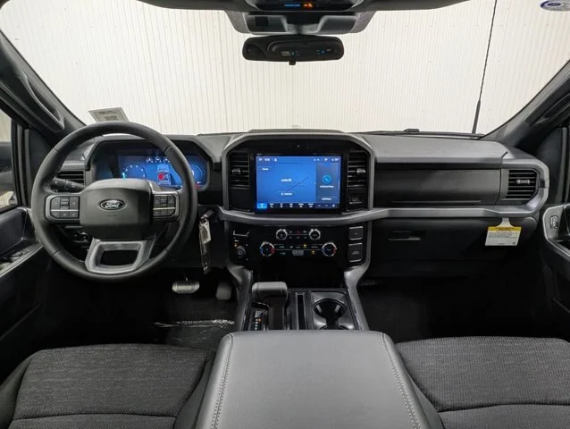 New 2026 Oxford White Ford XLT image 36