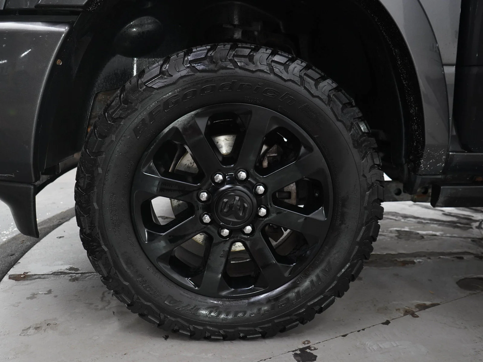 Used 2022 Granite Crystal Metallic Clearcoat Ram Laramie image 31
