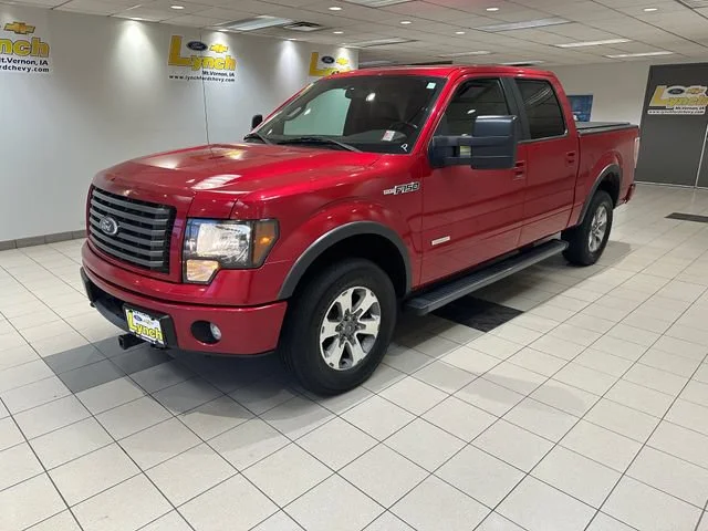 Used 2011  Ford XLT image 2