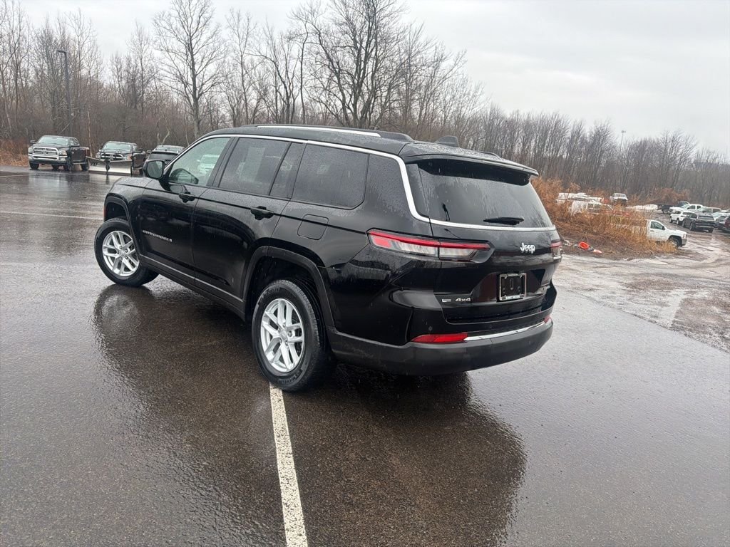 Used 2023 Black Jeep Laredo image 5