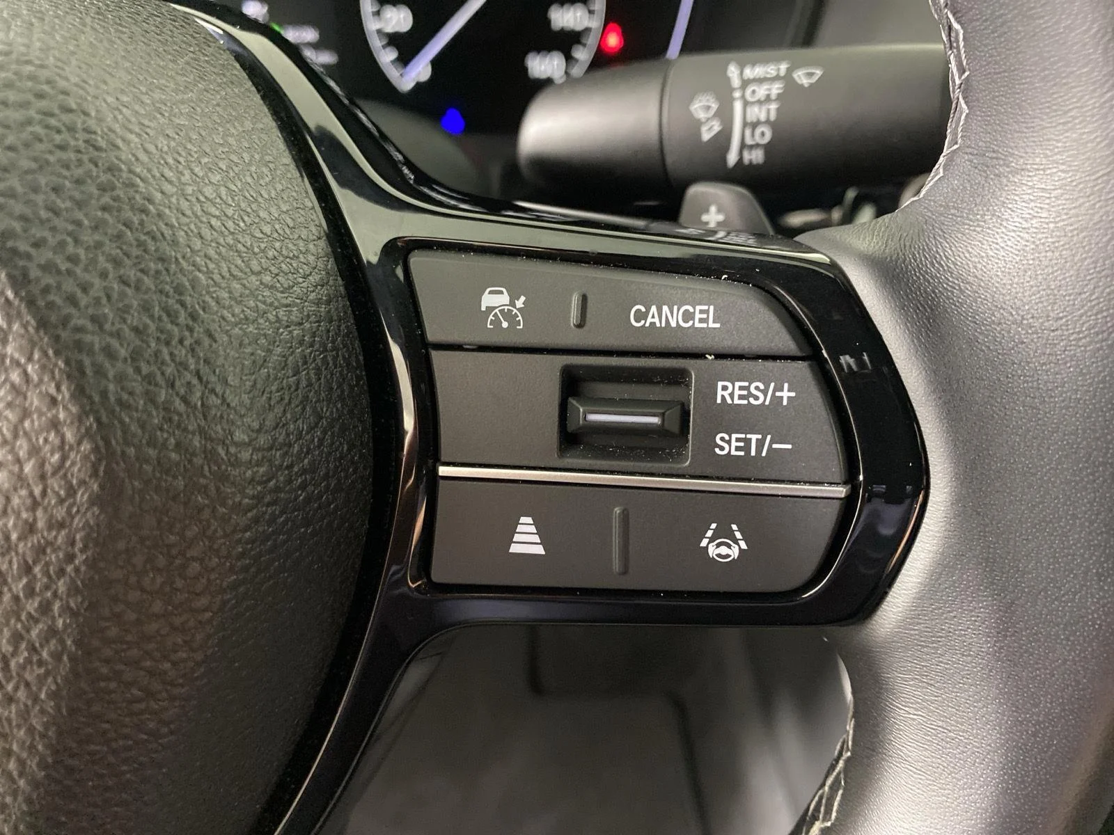 Used 2024 Platinum White Pearl Honda Sport image 14