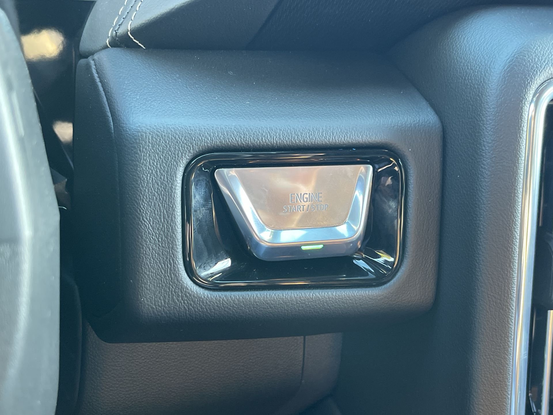 New 2026 Onyx Black GMC Elevation image 51