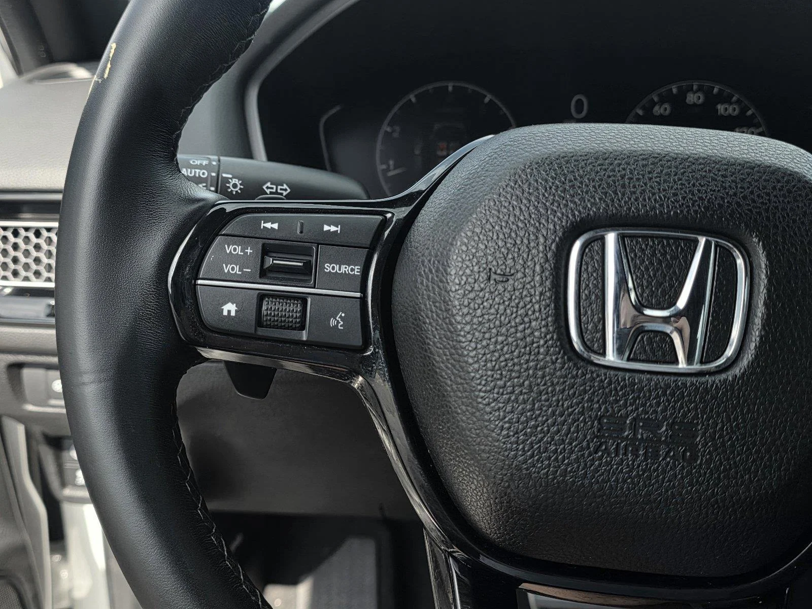Used 2022 Platinum White Pearl Honda Sport image 12