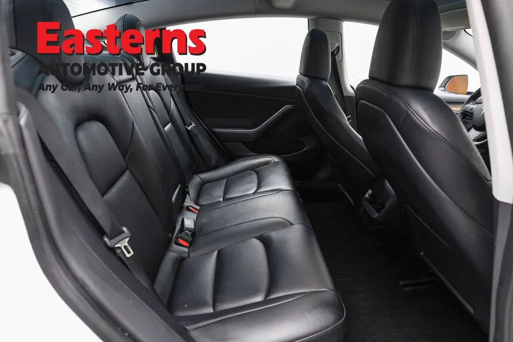 Used 2023 White Tesla Base image 18