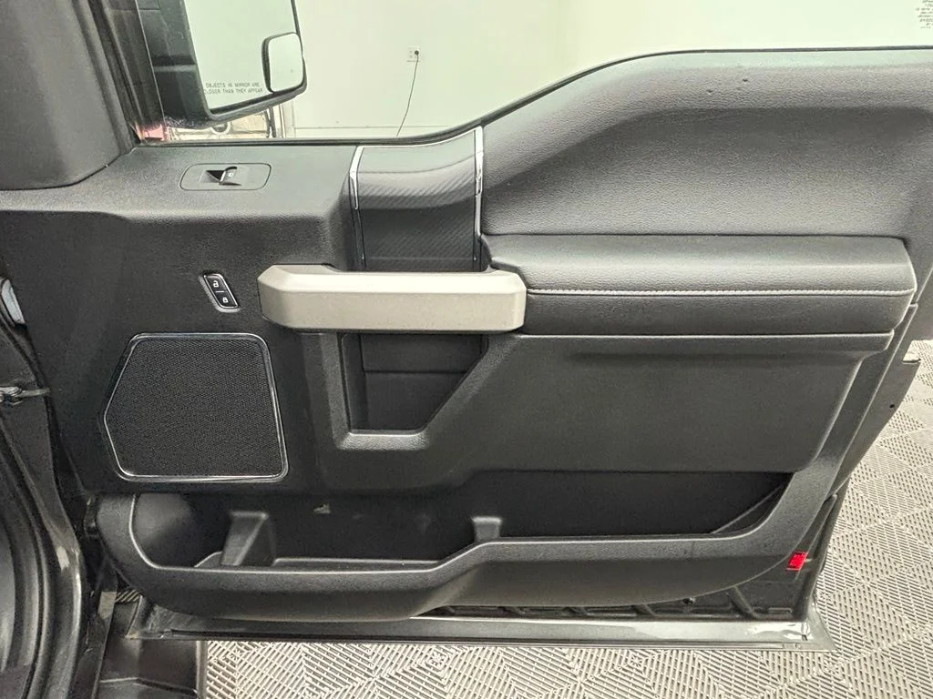 Used 2018 Gray Ford Lariat image 31