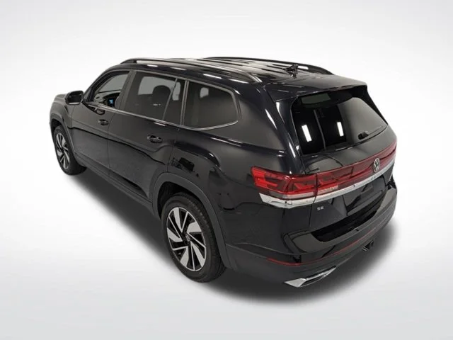 Used 2024  Volkswagen 2.0T SE w/Technology image 6