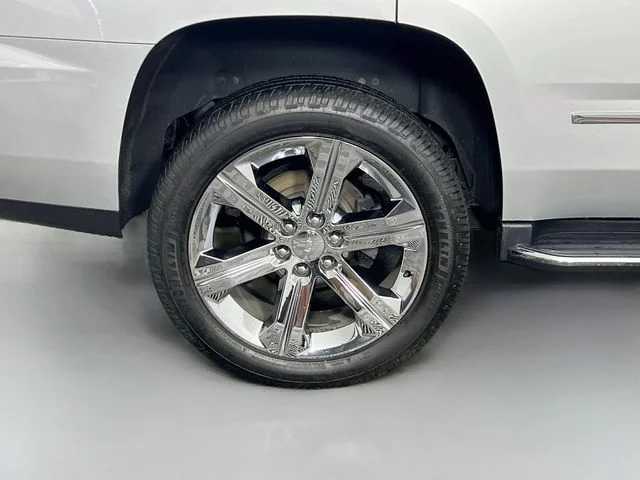 Used 2019 Silver GMC Denali image 41