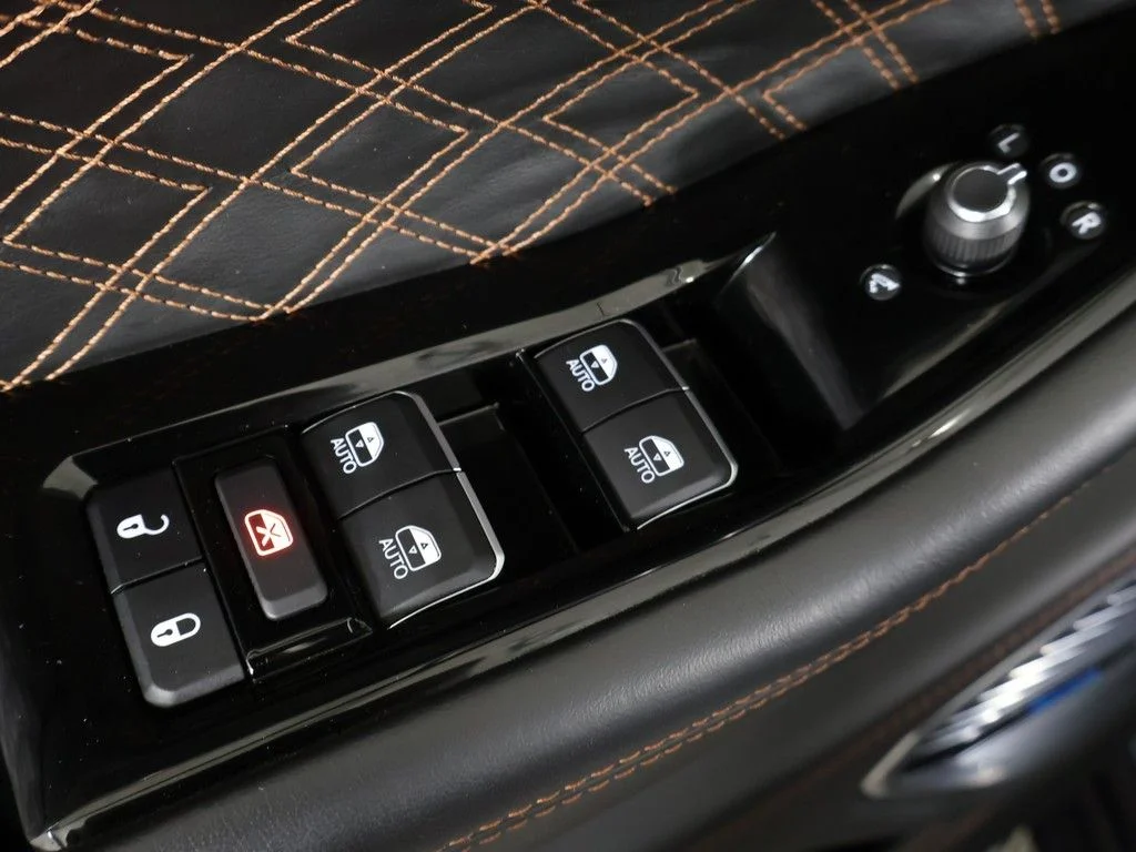 Used 2023 Black Jeep Summit Reserve image 51
