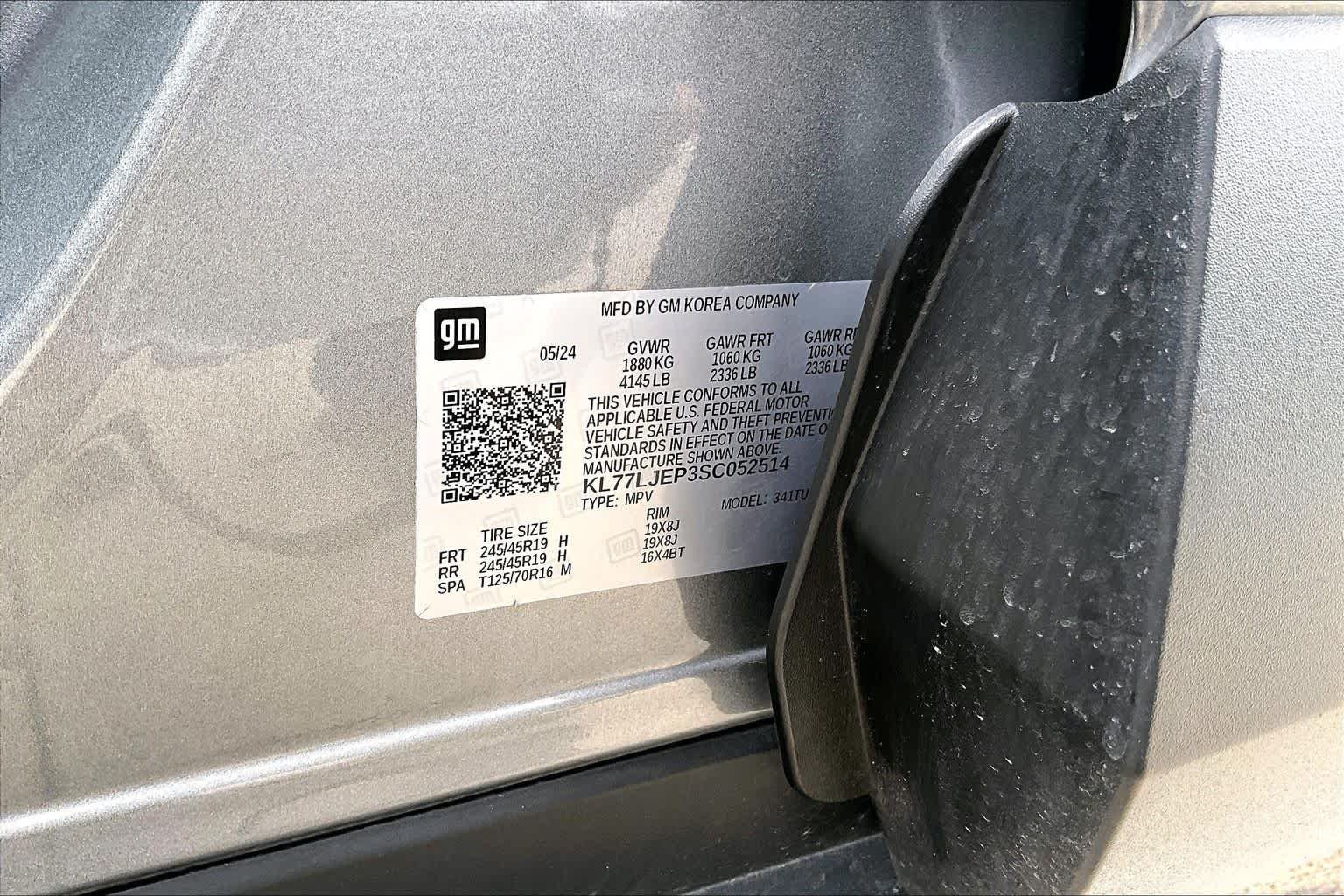 Used 2025 Sterling Gray Metallic Chevrolet 2RS image 34