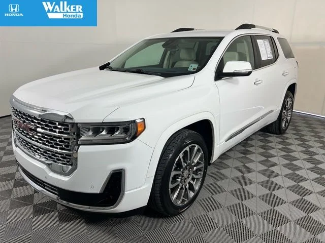 Used 2023 White GMC Denali image 3