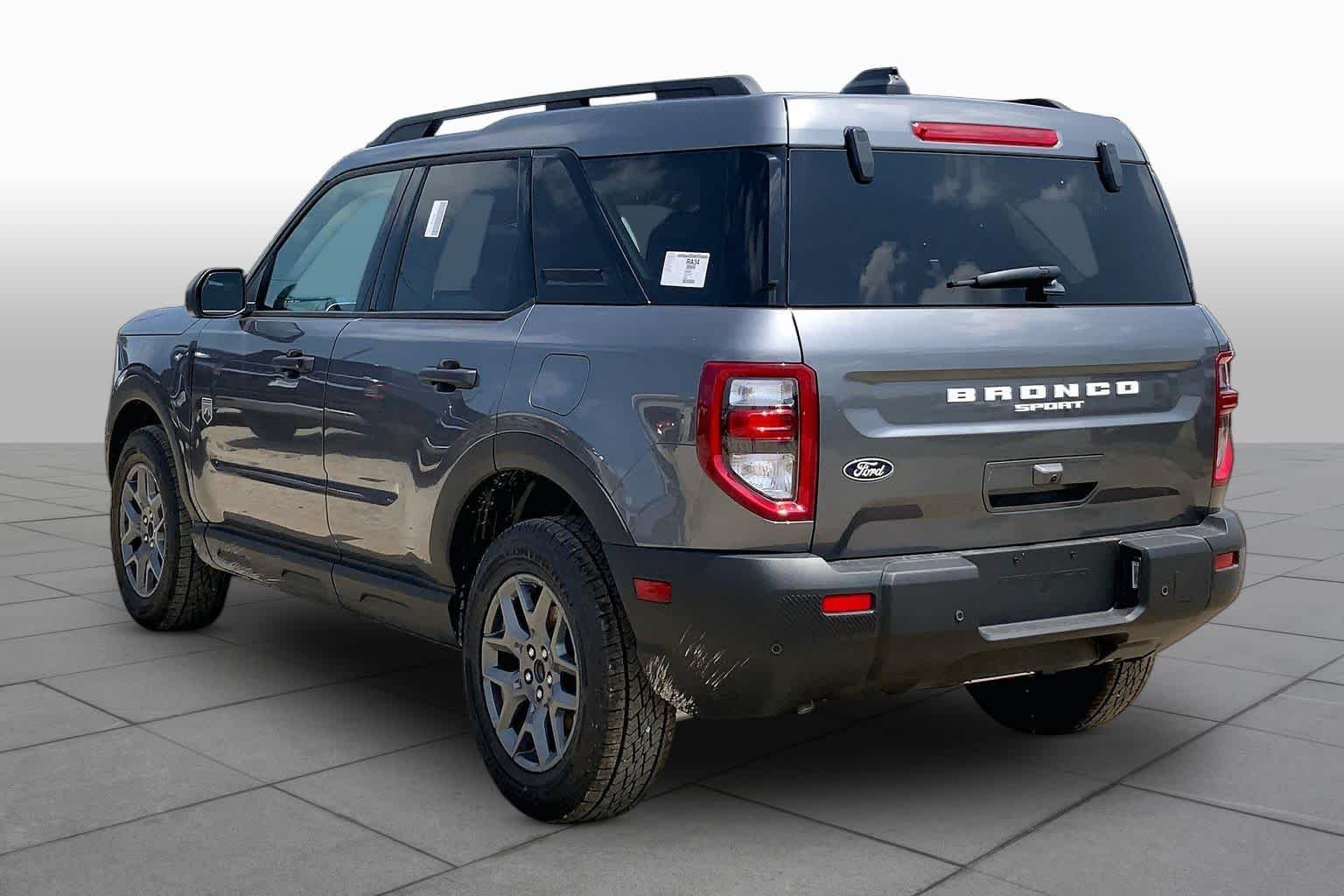 New 2026 Carbonized Gray Metallic Ford Big Bend® image 9