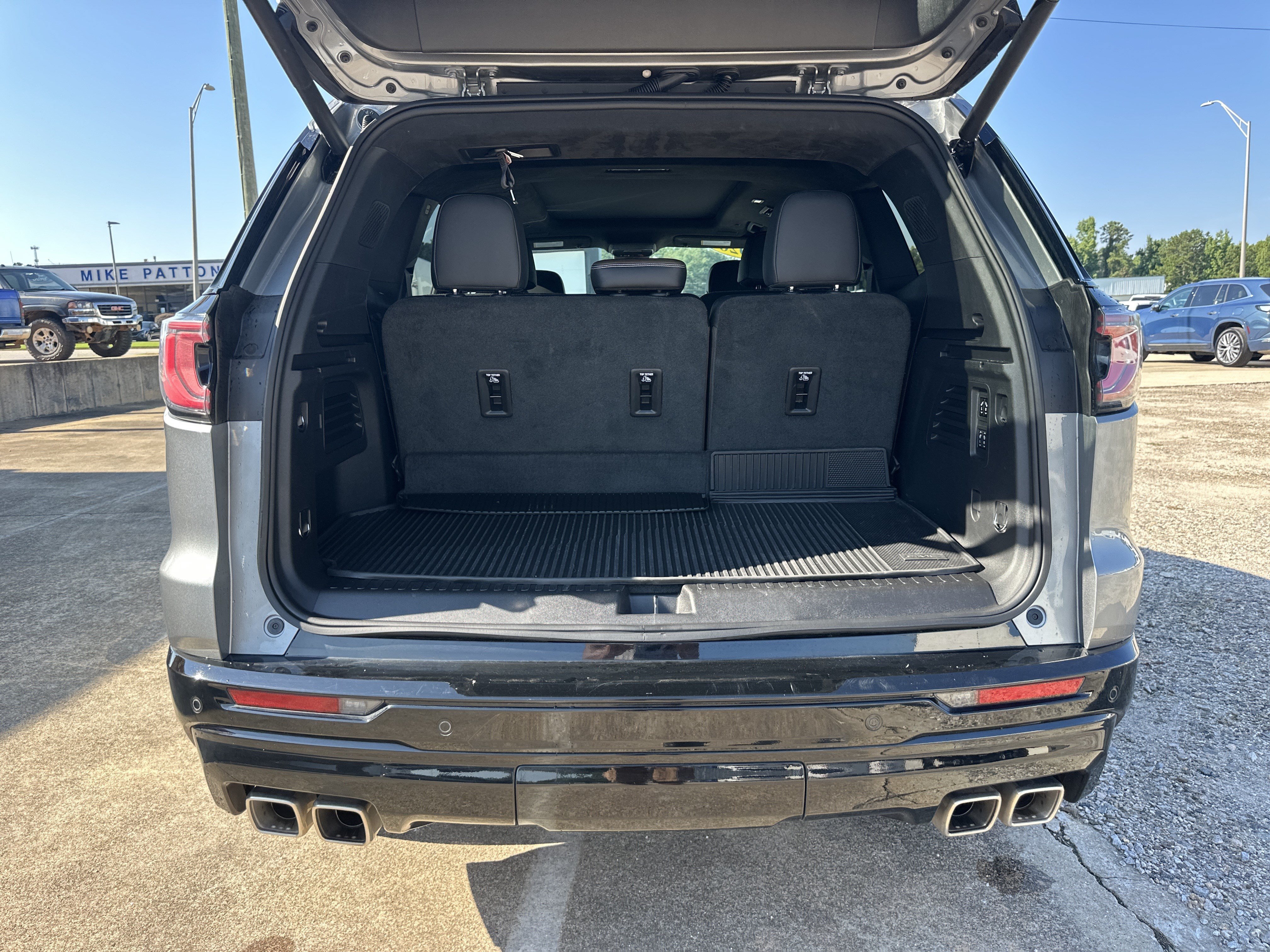 2026 GMC Acadia Denali Ultimate - Photo 20