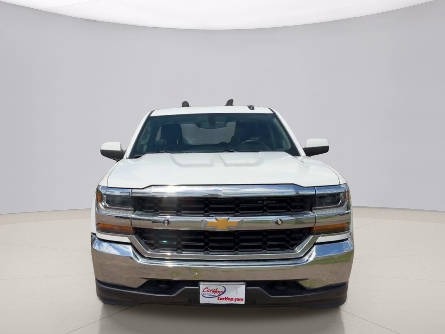 Used 2017 White Chevrolet 1500 LT image 8