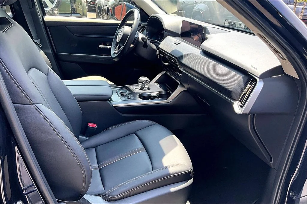 Used 2026 Blue Mazda 3.3 Turbo Select image 6
