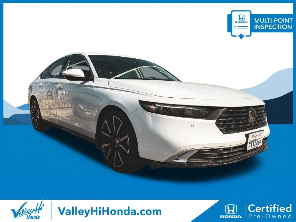 Certified Used 2025 Platinum White Pearl Honda Touring image 1