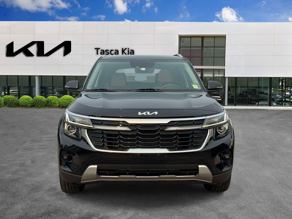 Used 2024 Black Kia EX image 2