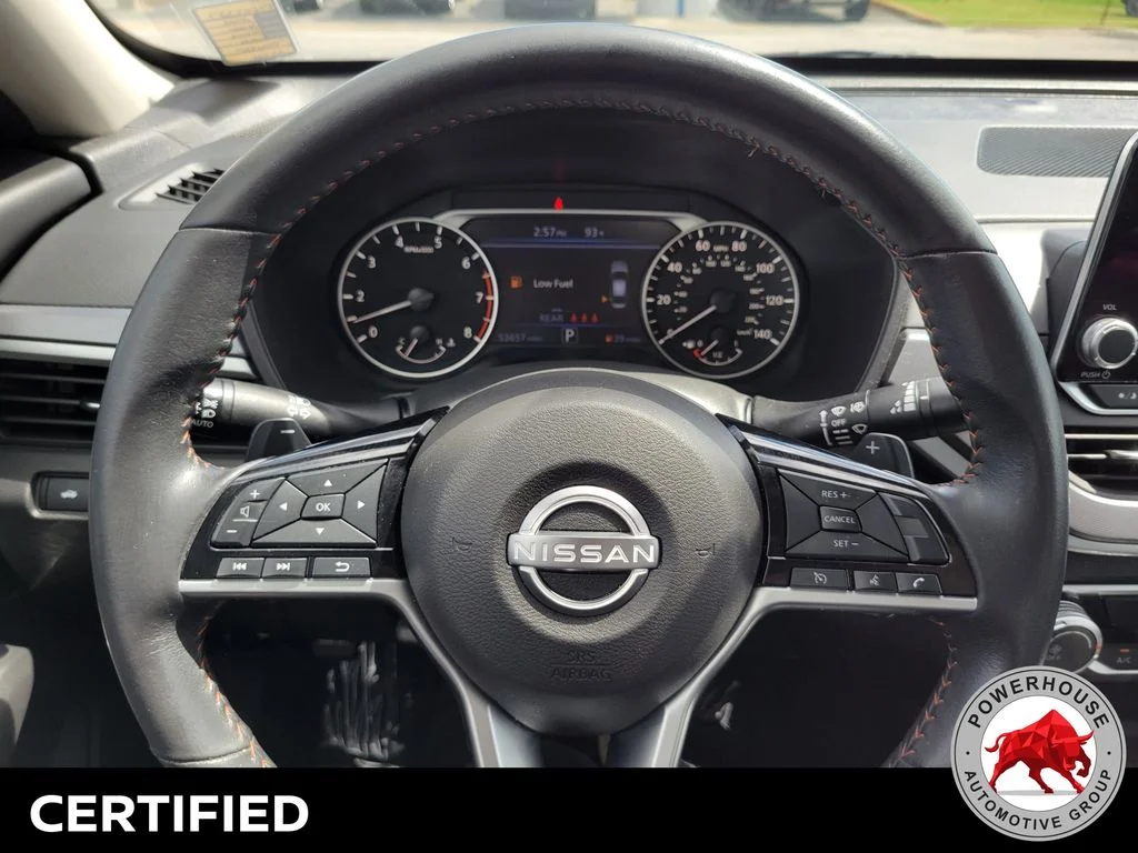 Used 2023 White Nissan 2.5 SR image 31