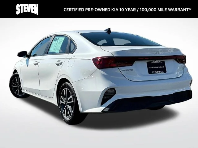 Used 2024 White Kia LXS image 5