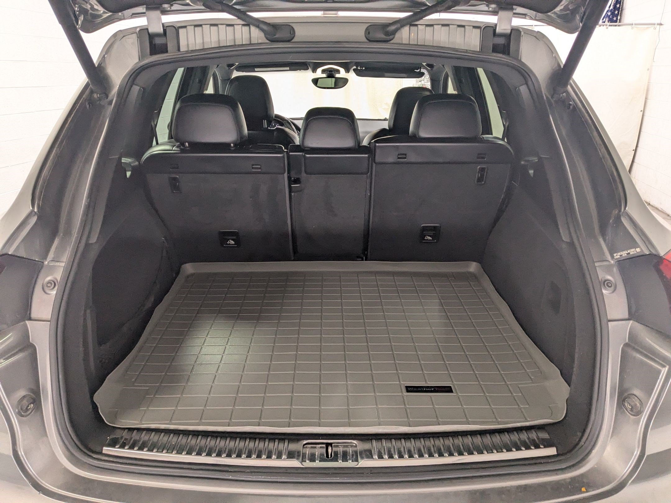 Used 2016 Meteor Gray Metallic Porsche Base image 26