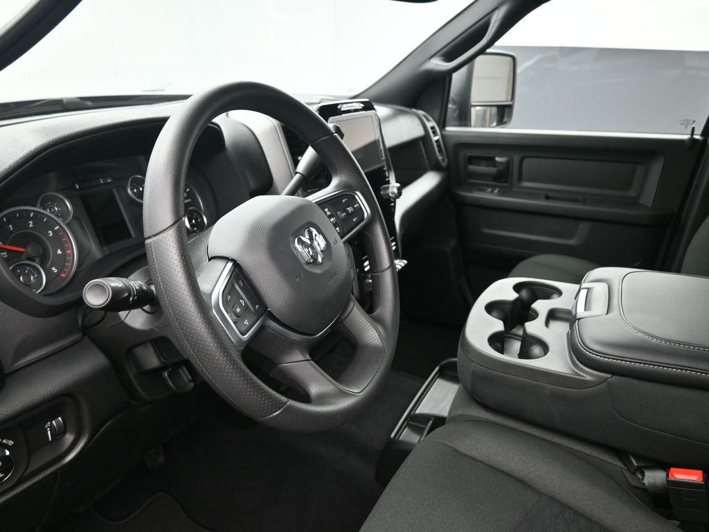 New 2026 Diamond Black Crystal Pearlcoat RAM Tradesman image 18