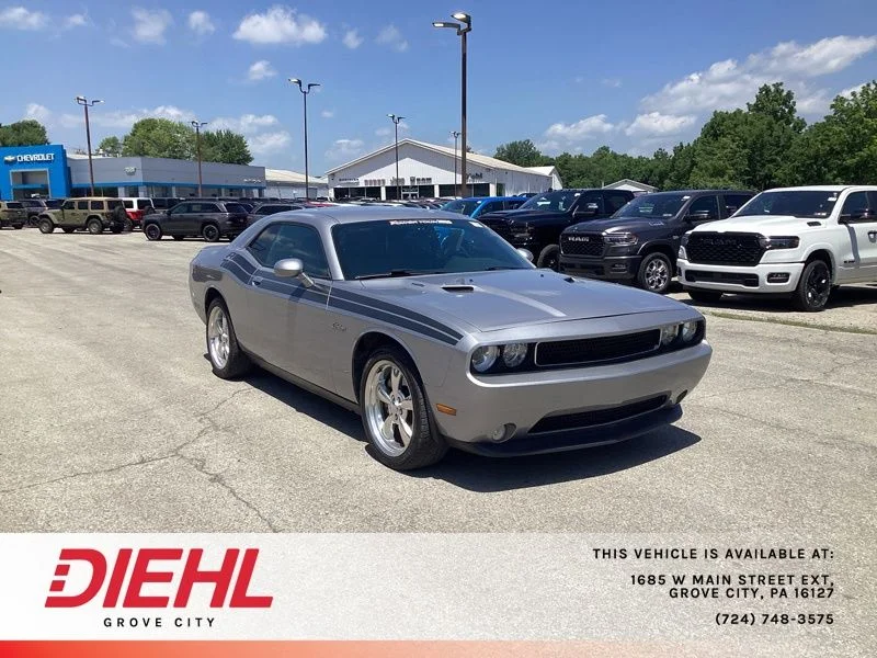 Used 2011 Gray Dodge R/T image 1