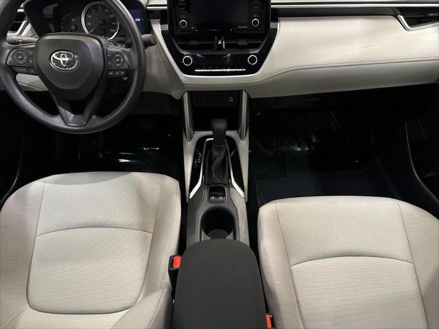Certified Used 2022 Wind Chill Pearl Toyota L image 23