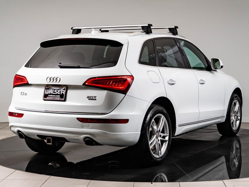 Used 2016 Glacier White Audi 2.0T Premium image 10