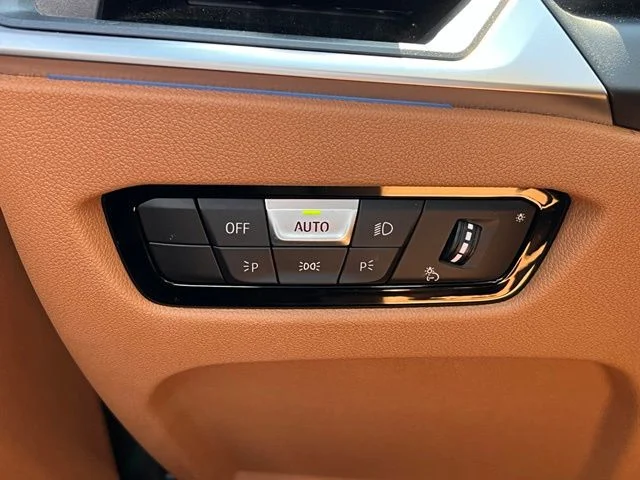 Certified Used 2024 Gray BMW eDrive35 image 17