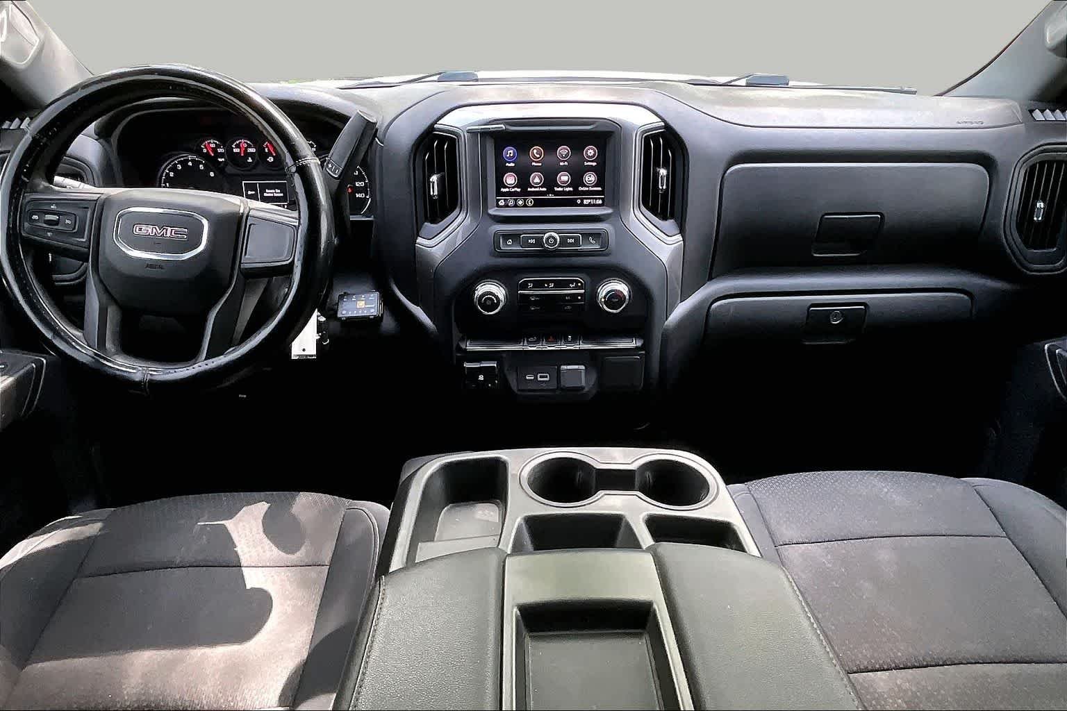 Used 2021 Summit White GMC  image 14