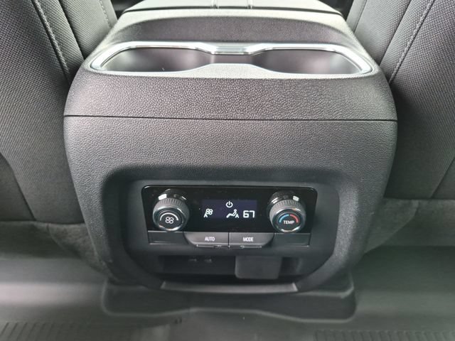 2027 Chevrolet Traverse LT - Photo 23