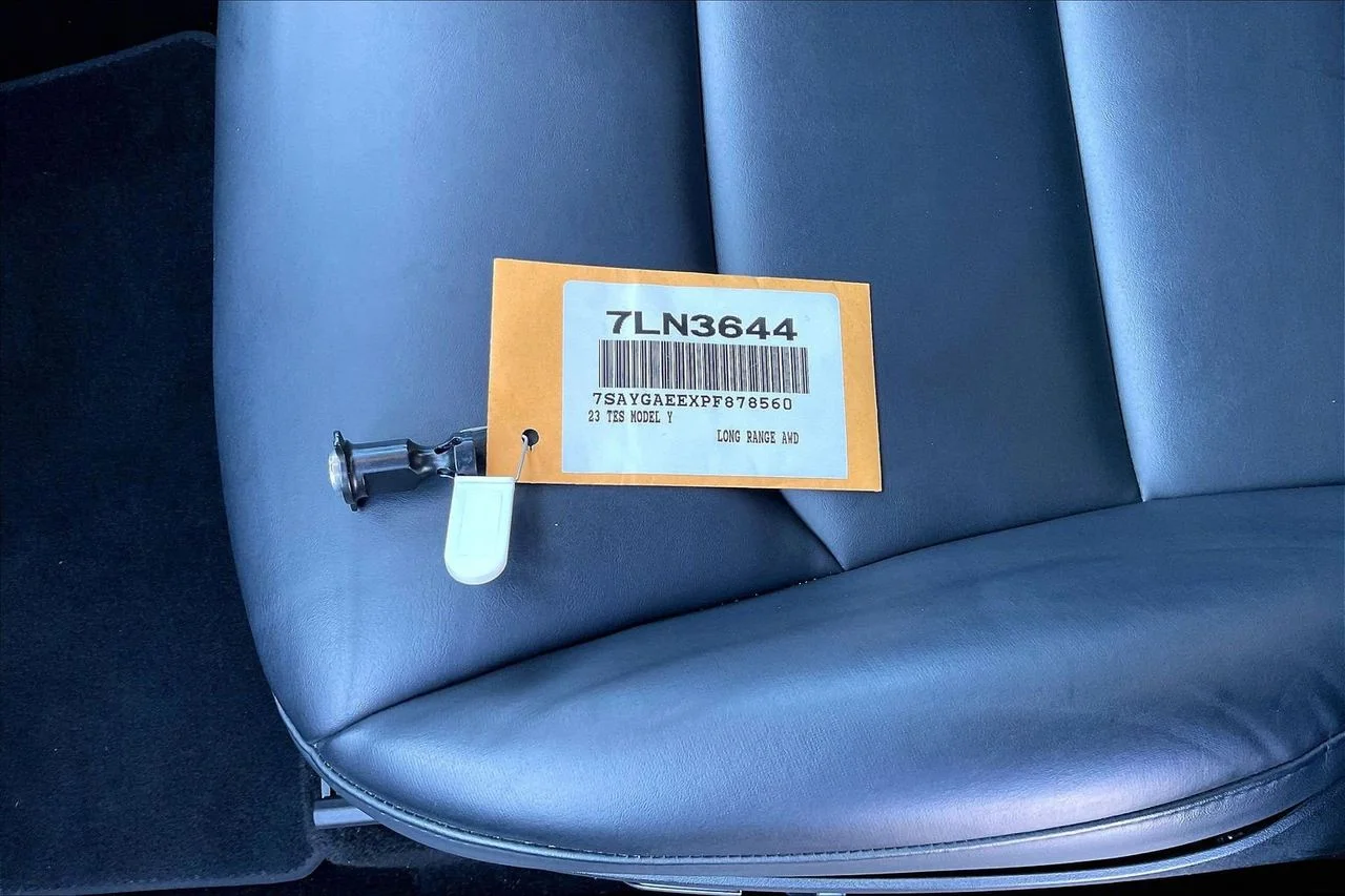 Used 2023  Tesla Long Range image 34