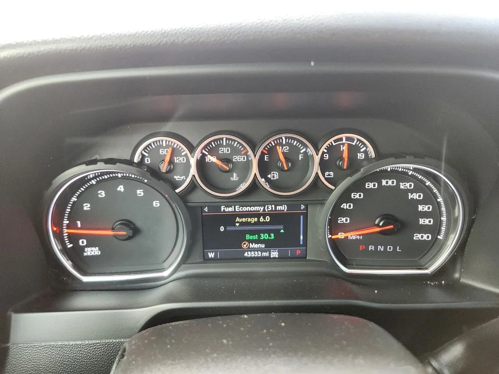 Used 2022 Silver Chevrolet Trail Boss Crew 4X4 image 23