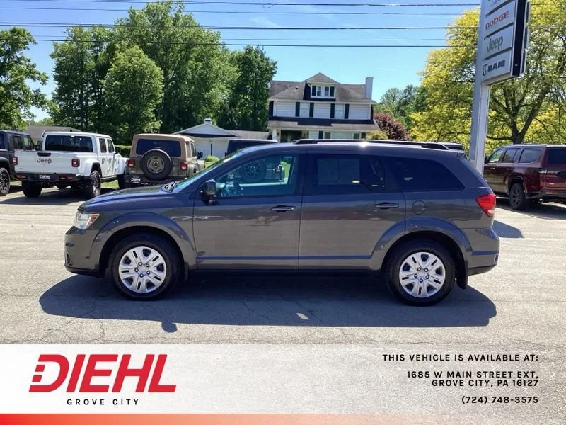Used 2019 Gray Dodge SE AWD image 4