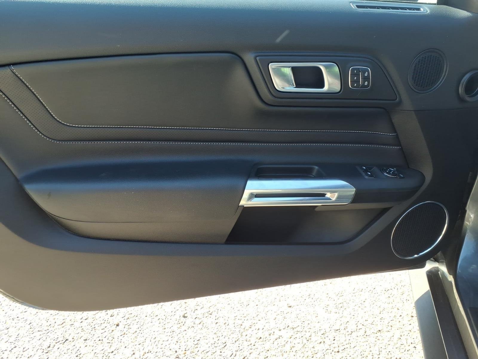 Used 2022 Carbonized Gray Metallic Ford GT Premium image 14