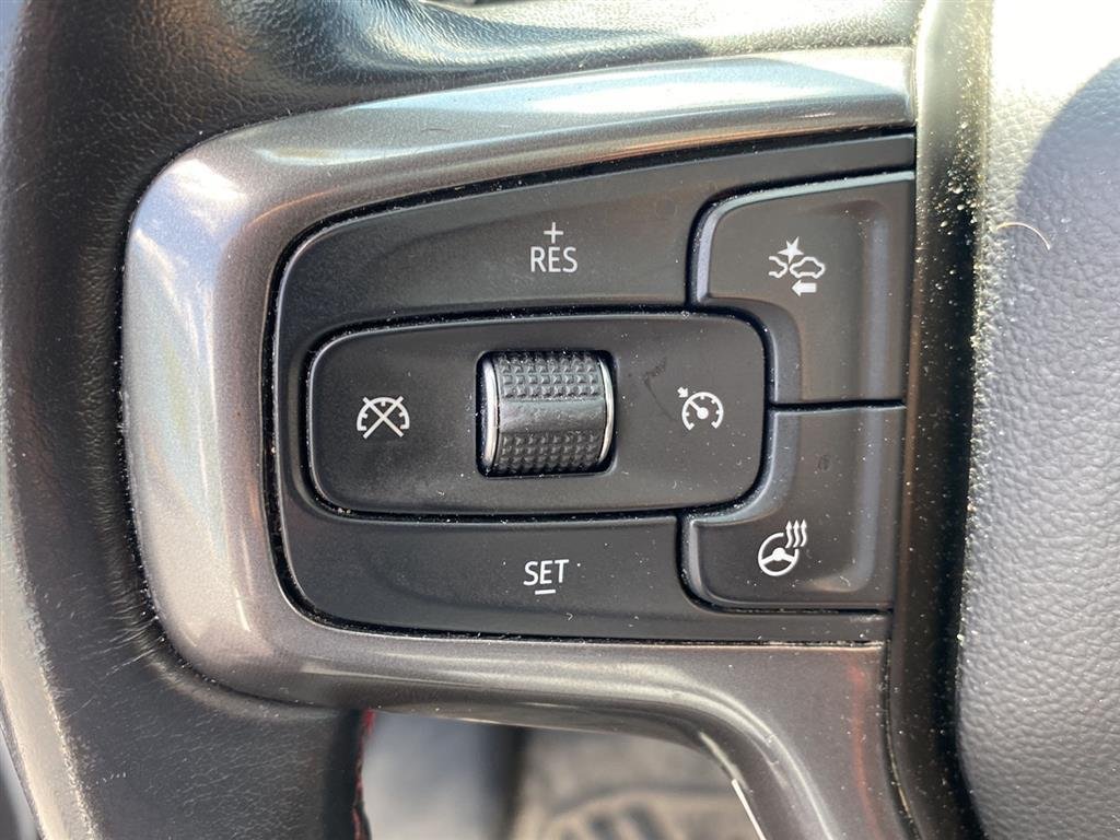 Used 2022 Iridescent Pearl Tricoat Chevrolet RST image 15