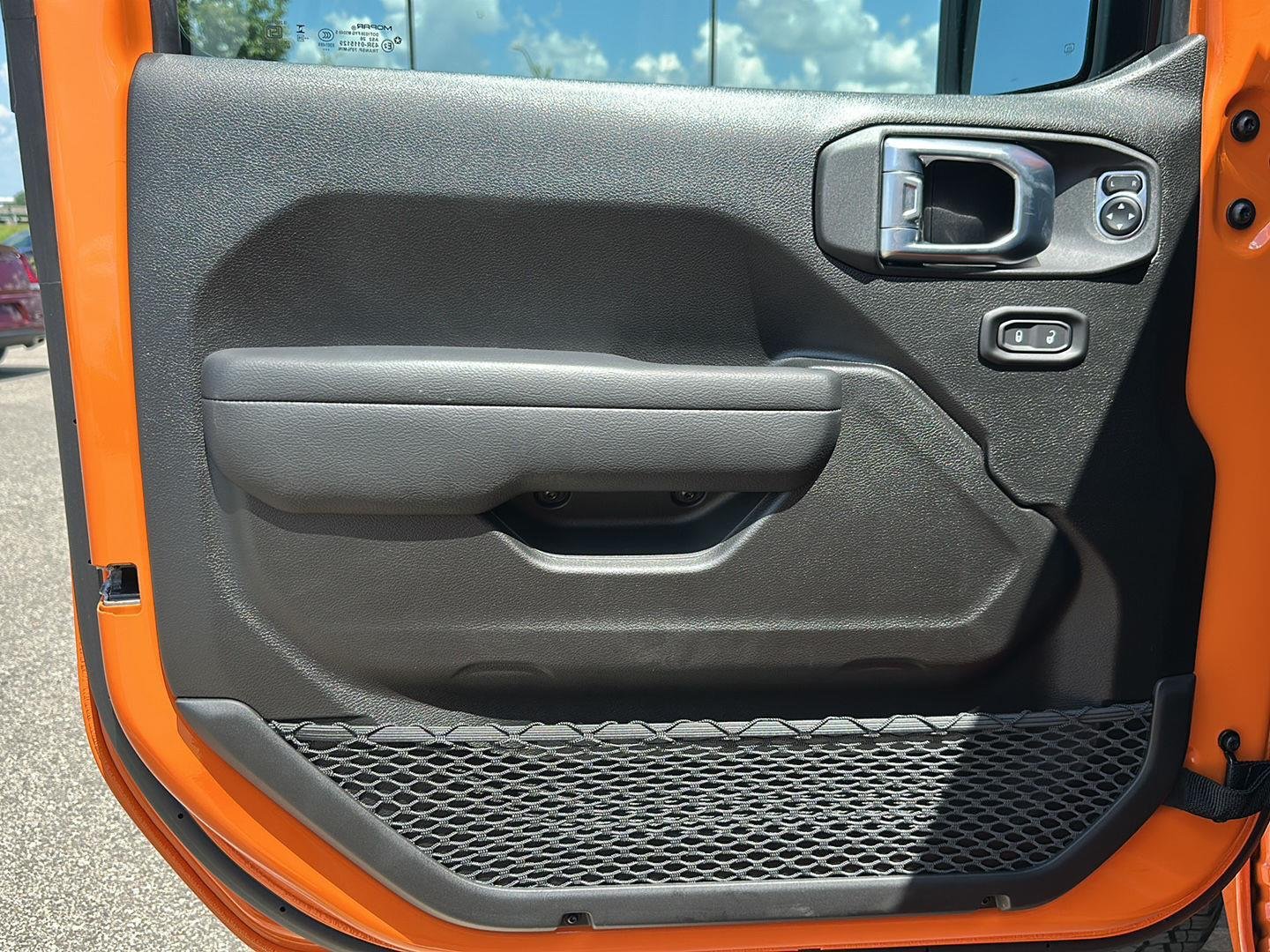 New 2026 Joose Exterior Paint Jeep Sport S image 8