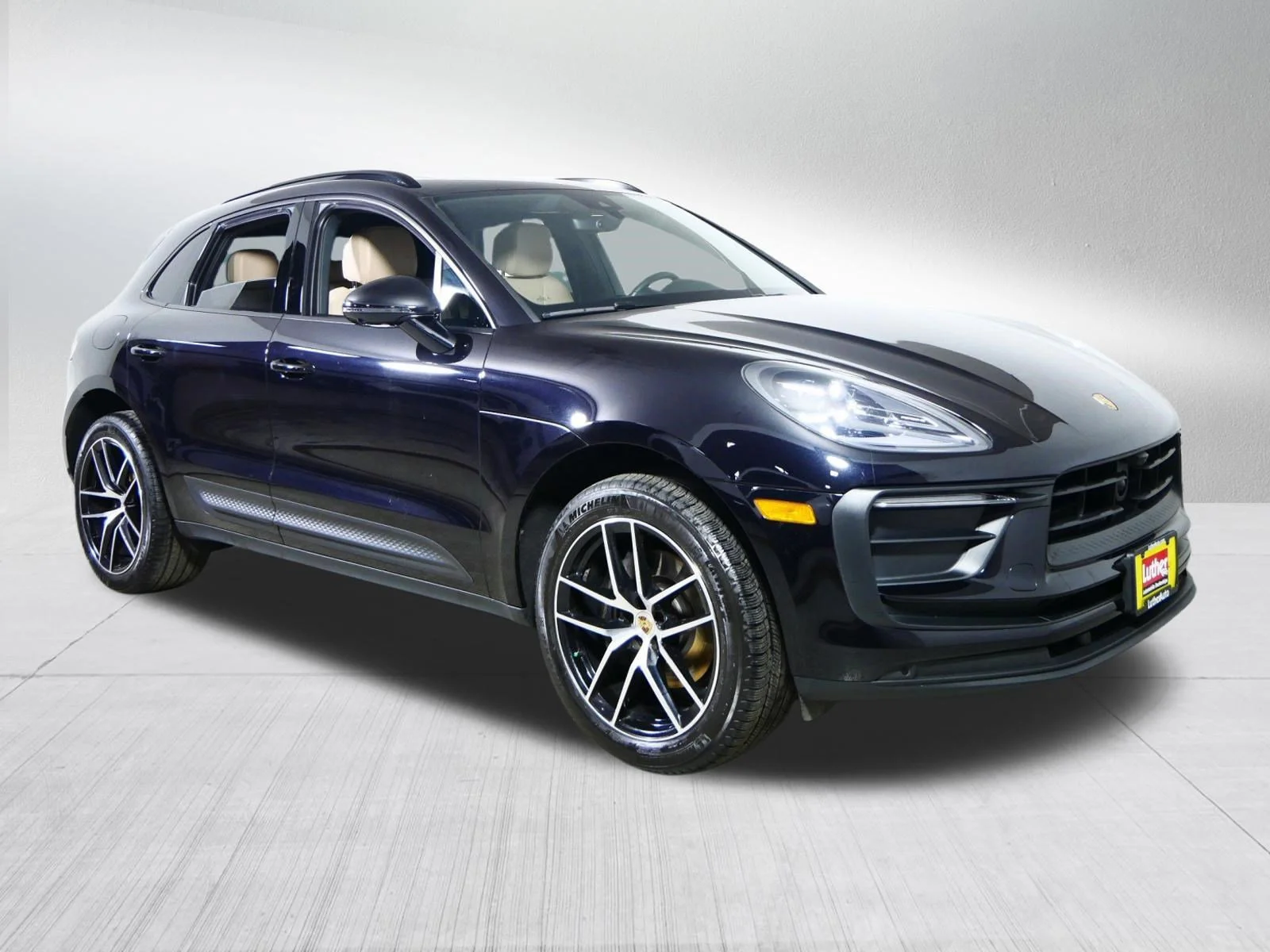 2023 Porsche Macan T