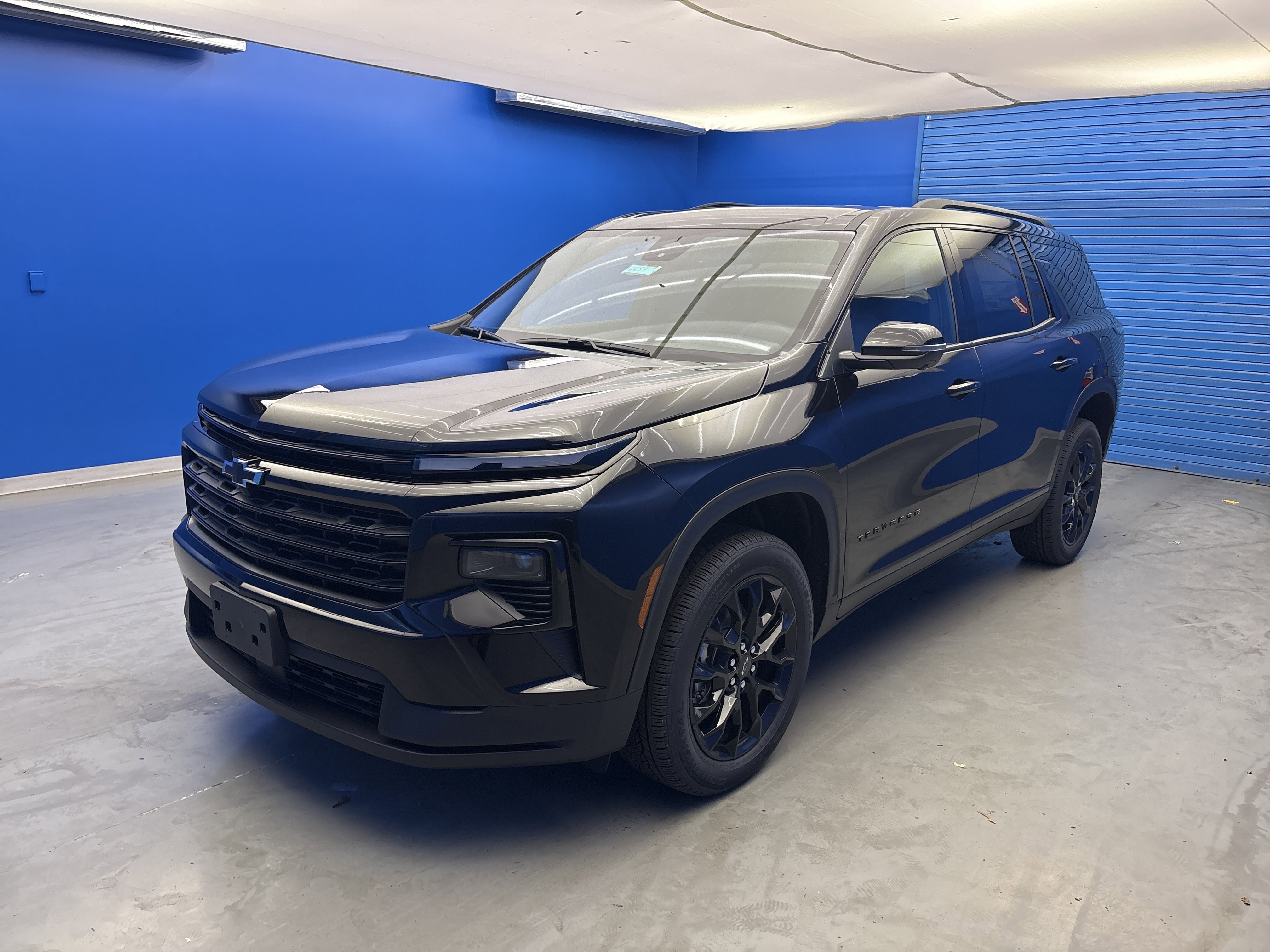 New 2026 Mosaic Black Metallic Chevrolet LT image 4